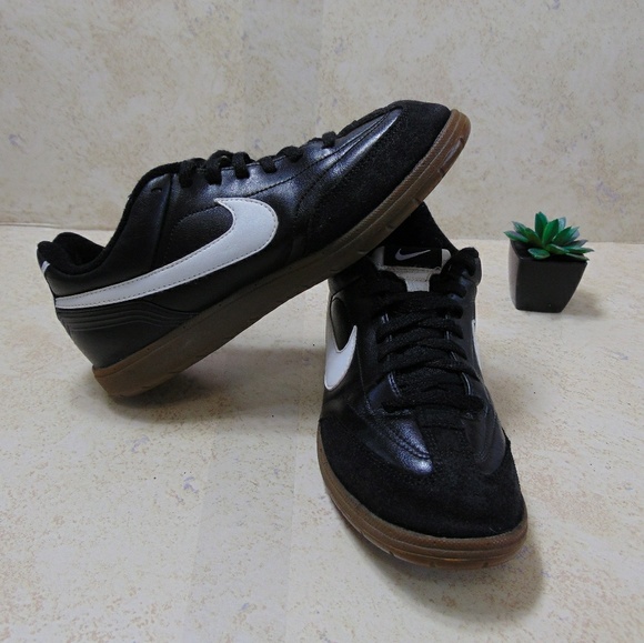 3 For 5vintage Nike Indoor Soccer Shoes 